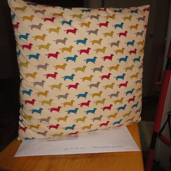 Dachshund Toss Pillow - Picture 2 of 2